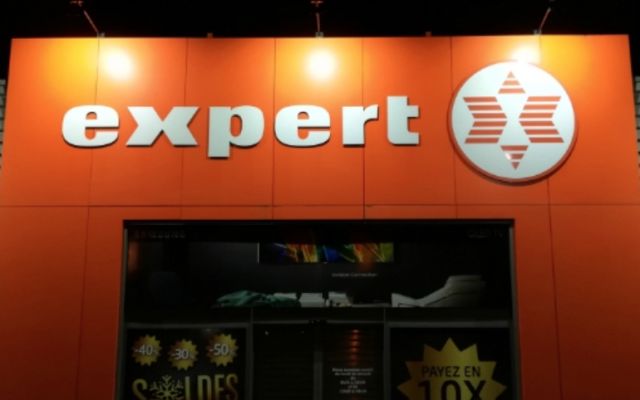 Eclairage d&rsquo;une vitrine pour le magasin Expert à Huy